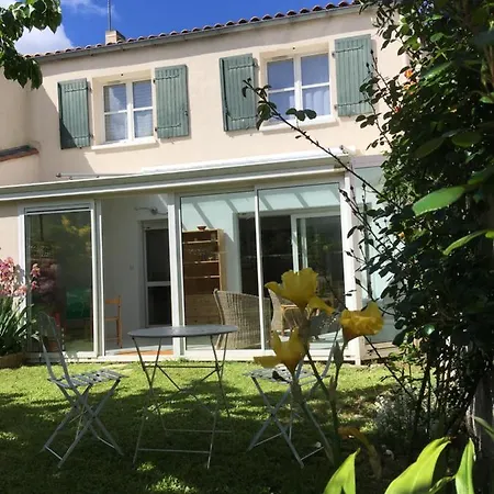 La Villa Voyage La Rochelle  Exterior photo